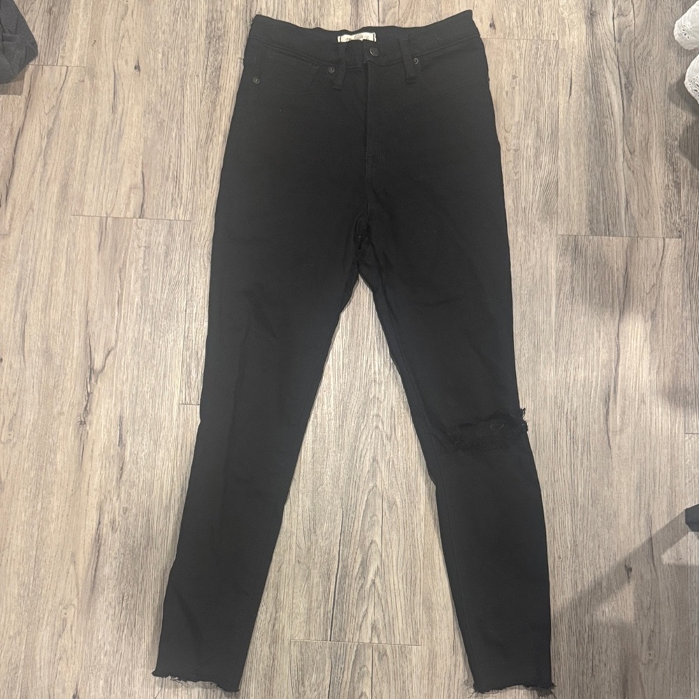 High rise Black Distressed Skinny Jeans